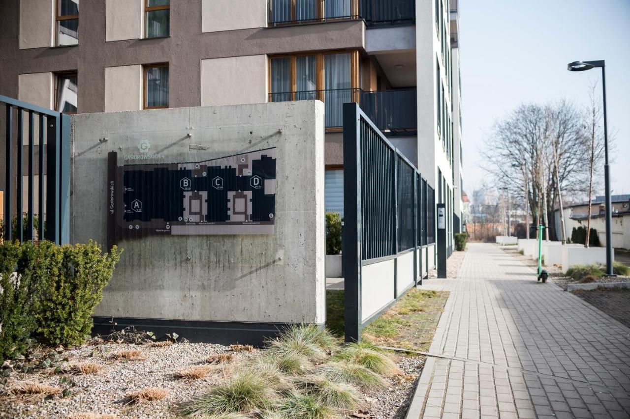 Apartament Z Ogrodkiem I Garazem Poznan Dış mekan fotoğraf