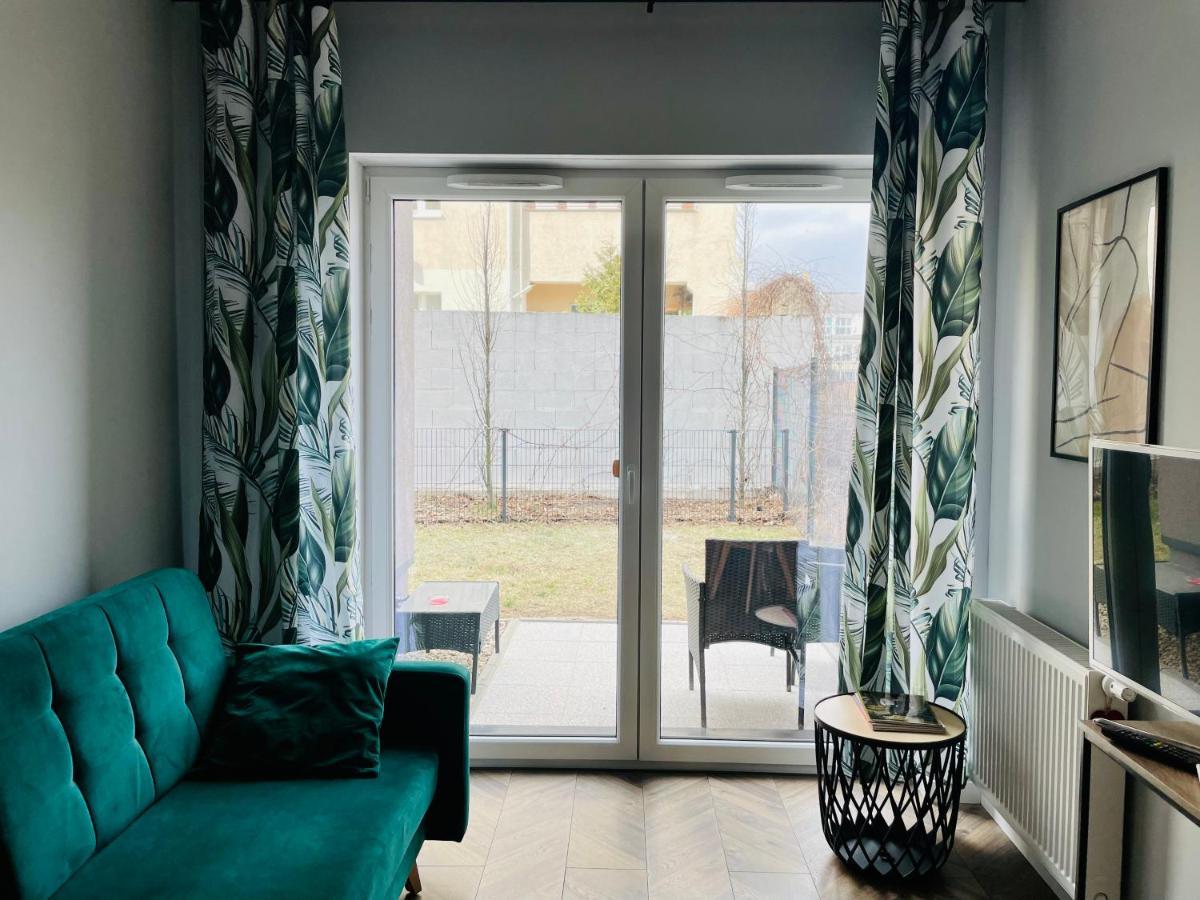 Apartament Z Ogrodkiem I Garazem Poznan Dış mekan fotoğraf
